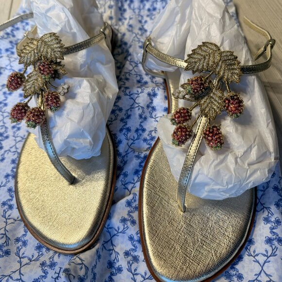 Sarah Flint Gold Textured Saffiano Sandals (IT 41.5) - Picture 5 of 9